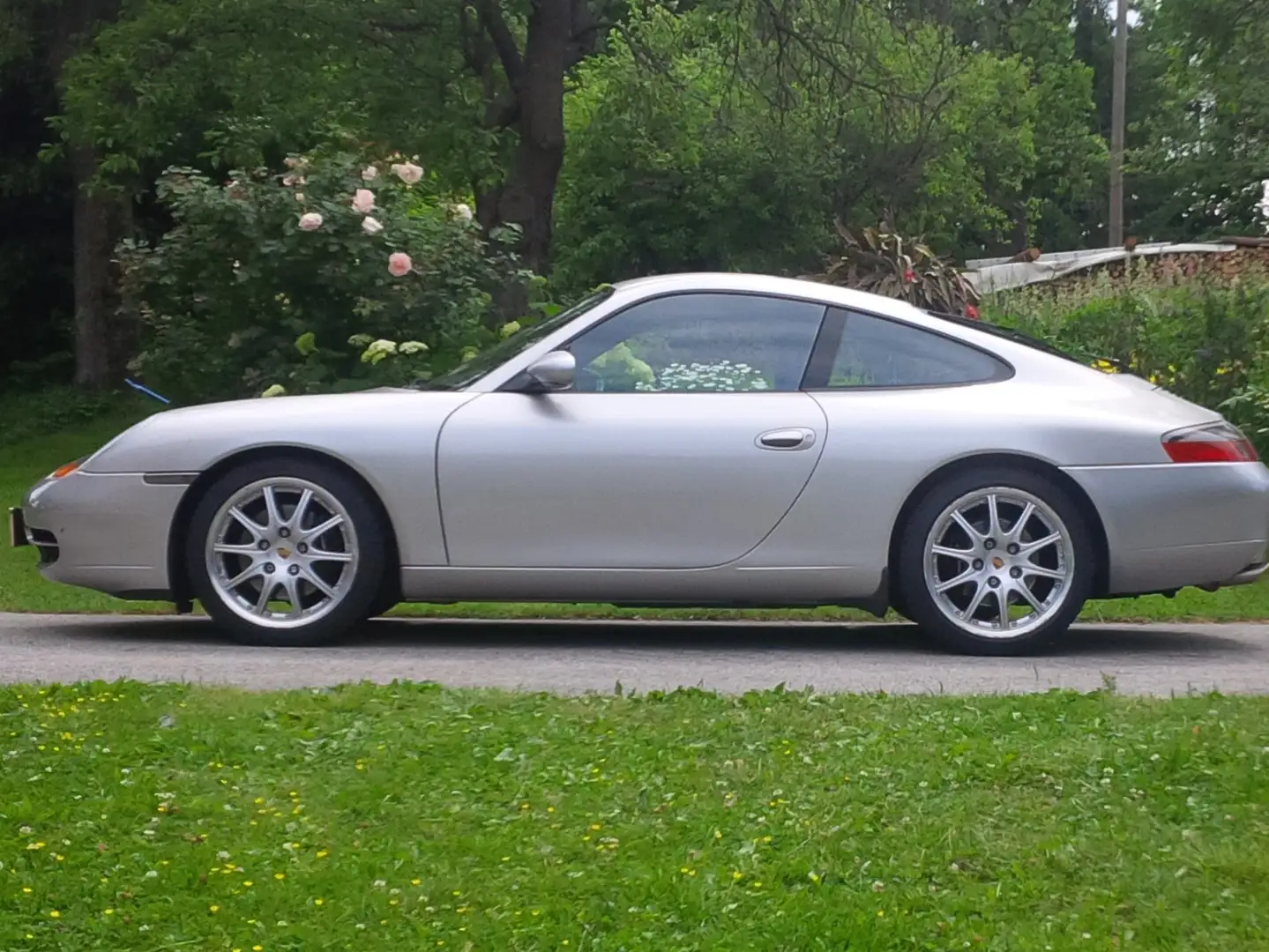Porsche 996 911 Carrera Coupé Tiptronic Silver - 1