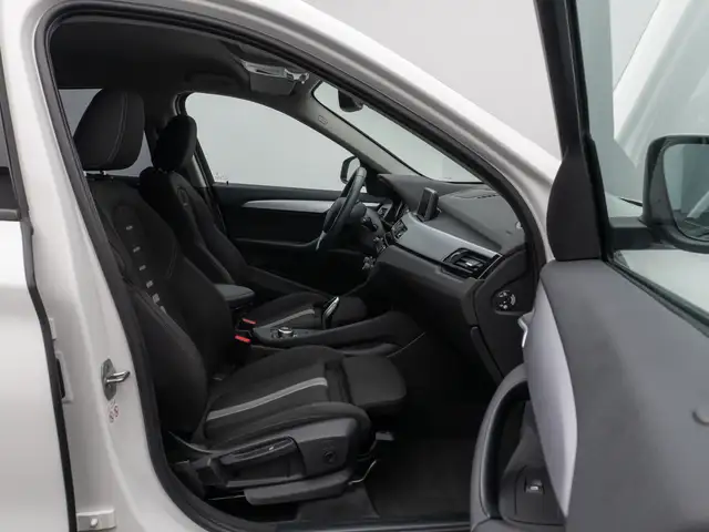 BMW X1 view 24