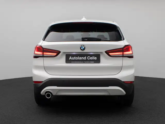 BMW X1 view 8