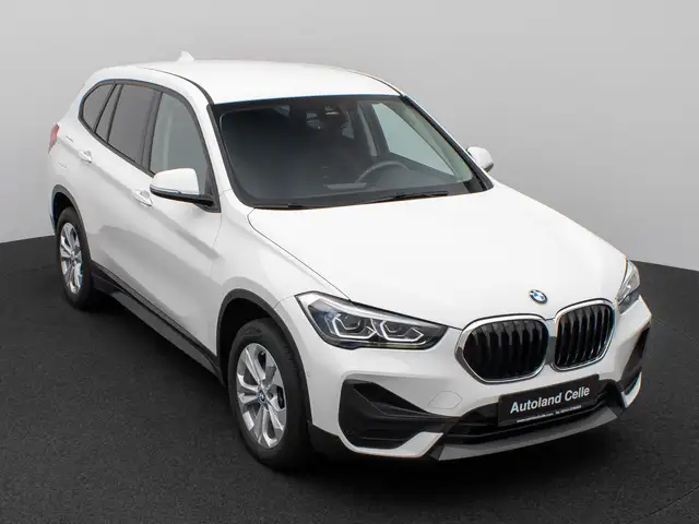 BMW X1 view 3
