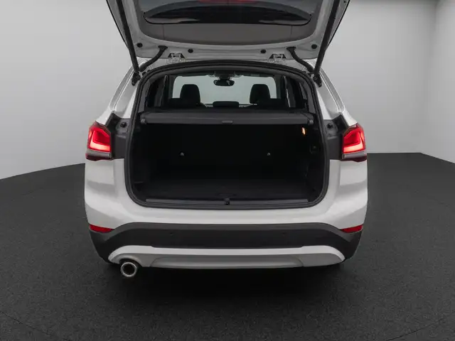 BMW X1 view 13