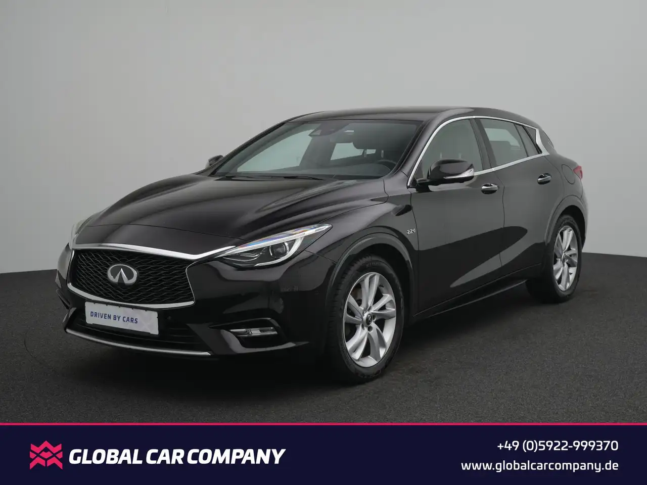 Infiniti Q30