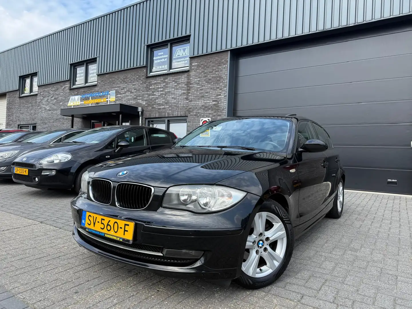 BMW 116 1-serie 116i High Executive | 12MND GARANTIE | SCH Schwarz - 2
