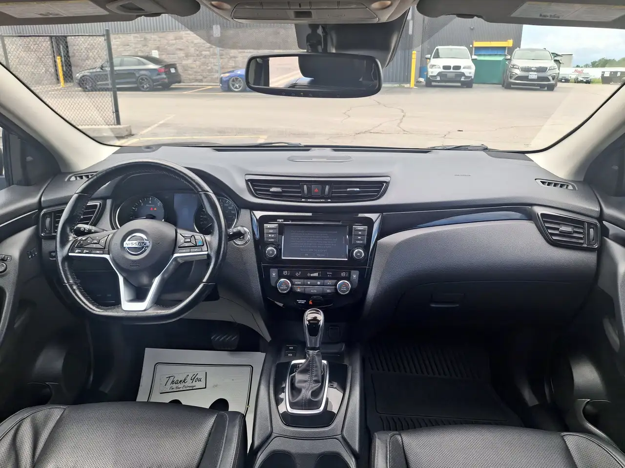 Nissan Qashqai снимка Nissan Qashqai