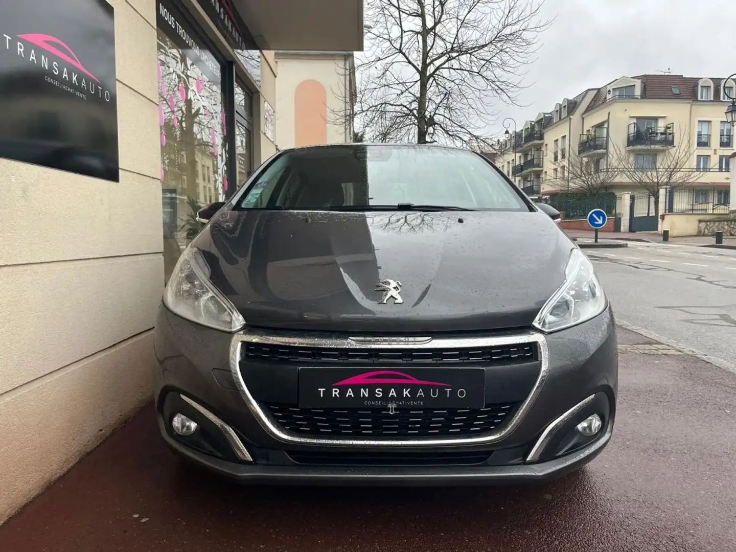 Peugeot 208 PureTech 82ch SS BVM5 Signature // DISTRIBUTION OK Gris - 2