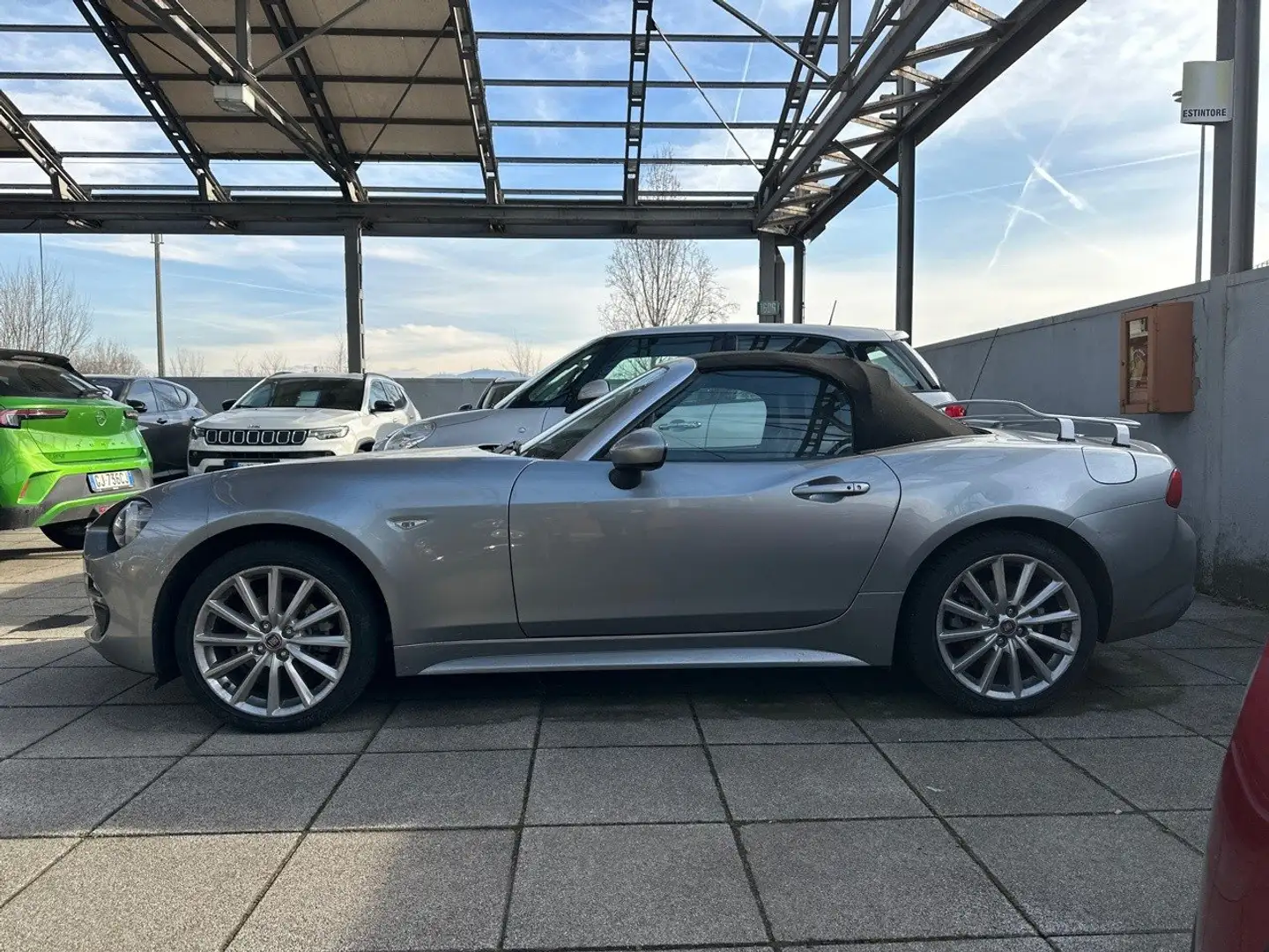 Fiat 124 Spider 1.4 Multi Air 140cv Lusso Gris - 2