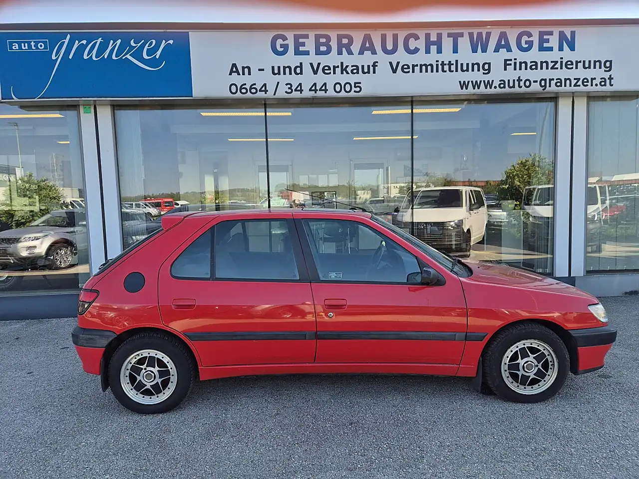 Peugeot 306