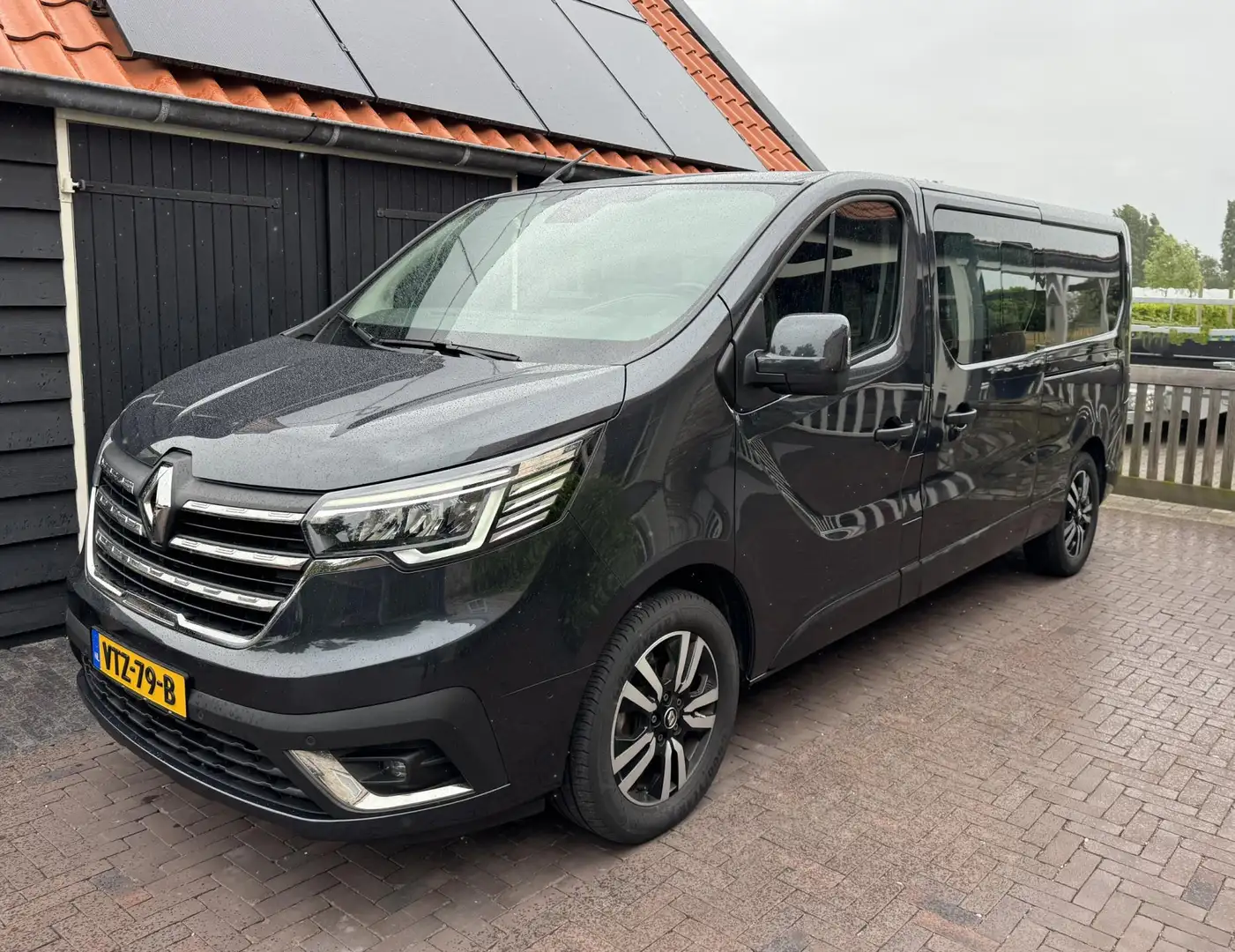 Renault Trafic 2.0 dCi 170 T29 L2H1 DC Luxe | Clima | Stoelverw | Grijs - 2