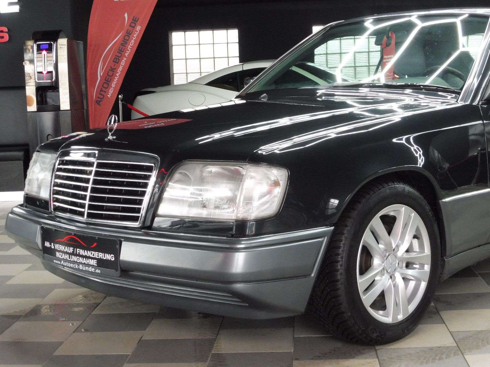 Second hand Mercedes Benz E-Class 200