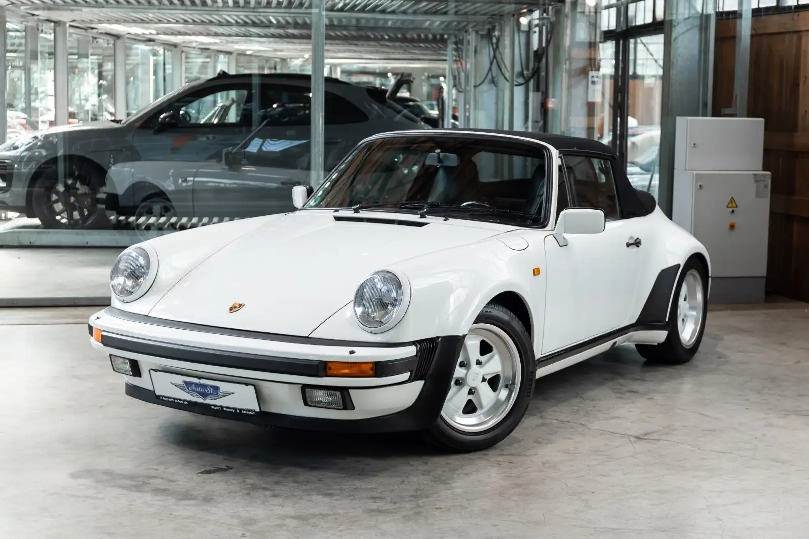 Porsche 911 Carrera Cabrio | Deutsches Fhz. | Erstlack Wit - 2