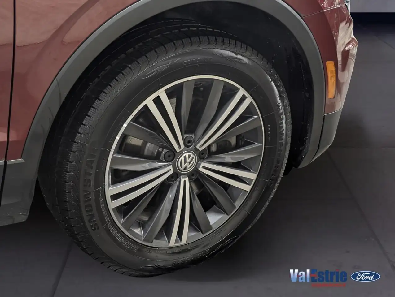 Volkswagen Tiguan снимка Volkswagen Tiguan