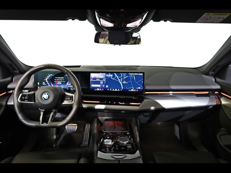 BMW 530 e Touring Kit M Sport — photo 7