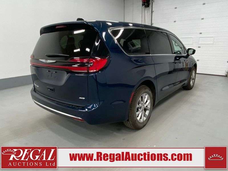 2025 Chrysler Pacifica SELECT — снимка 1