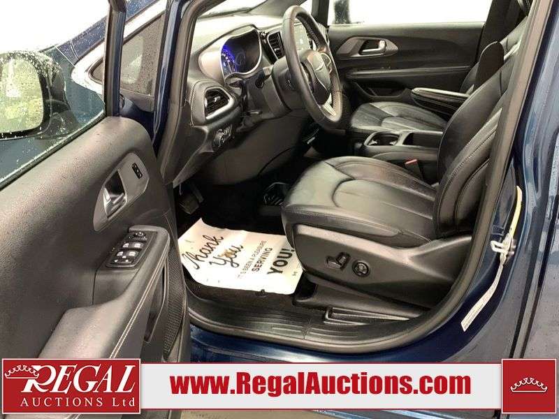 2025 Chrysler Pacifica SELECT — снимка 1