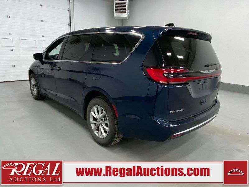 2025 Chrysler Pacifica SELECT — снимка 1
