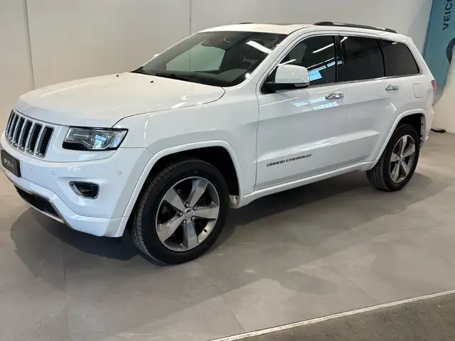Jeep Grand Cherokee view 7