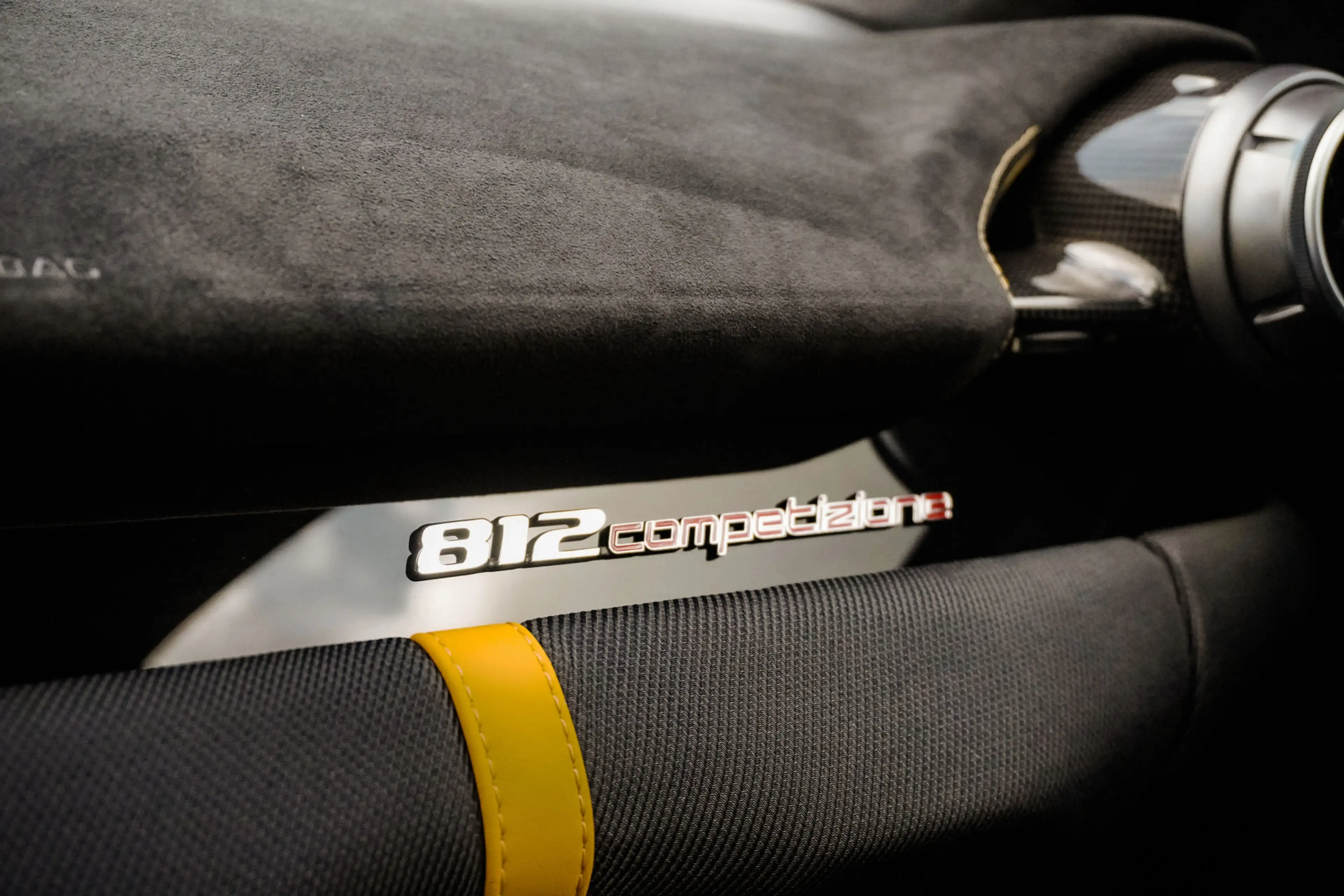 Ferrari 812 Competizione - Blu Tour de France - 1 of 999 — photo 13