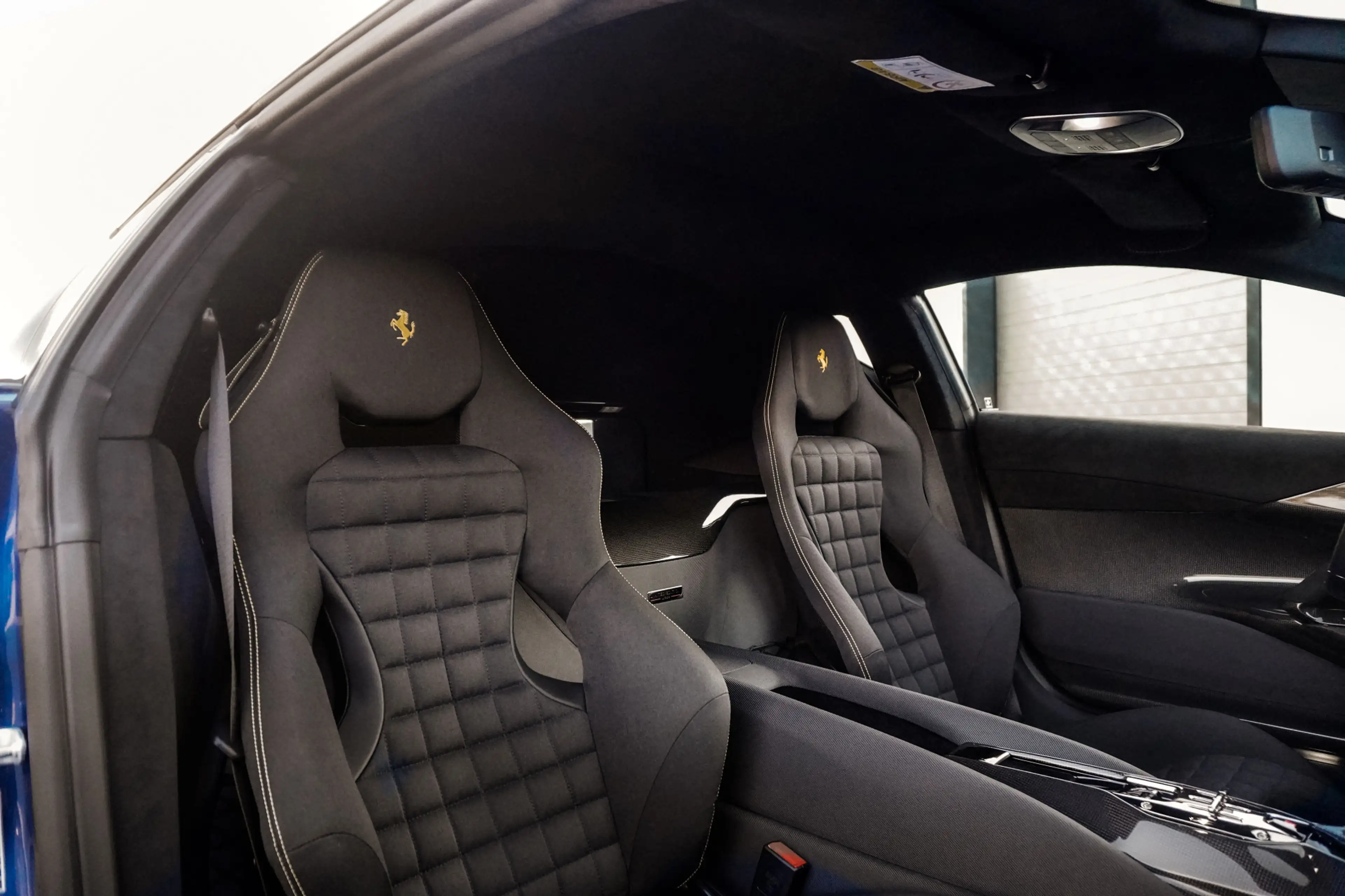 Ferrari 812 Competizione - Blu Tour de France - 1 of 999 — photo 4