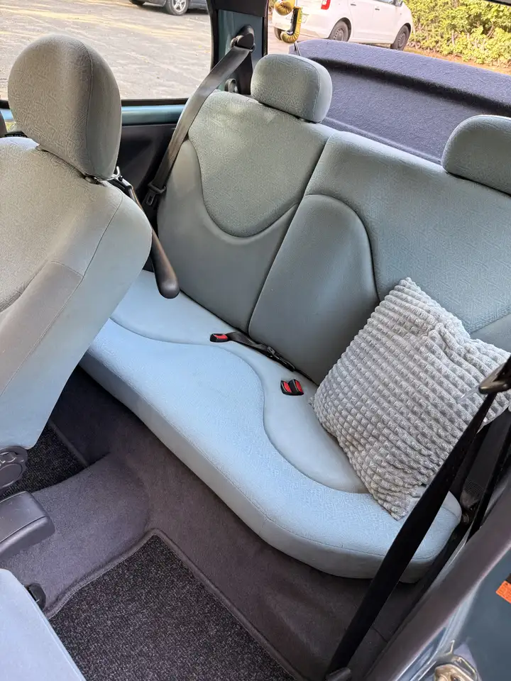 Nissan Micra 1.0 Elegance, foto 9
