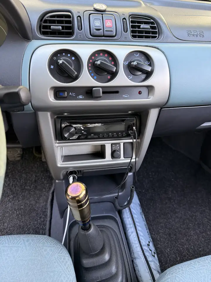 Nissan Micra 1.0 Elegance, foto 11