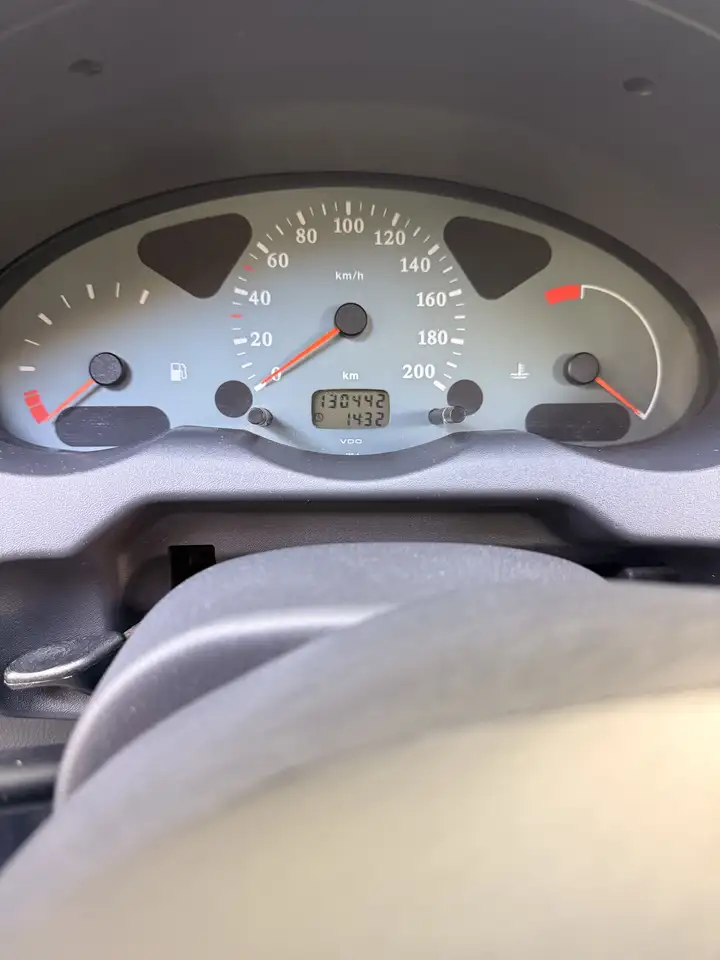 Nissan Micra 1.0 Elegance, foto 10