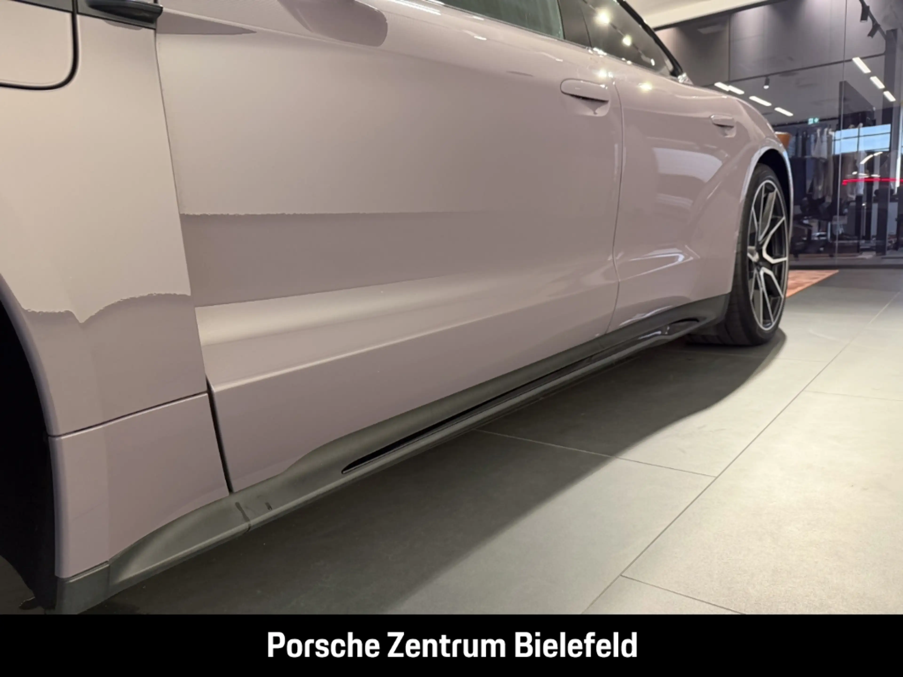 Porsche Taycan 4S — photo 15
