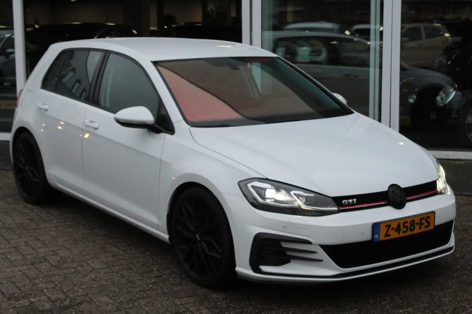 Volkswagen Golf 1.0 TSI Highline//Led//Ecc//Stoelverwarming!! Blanc - 2