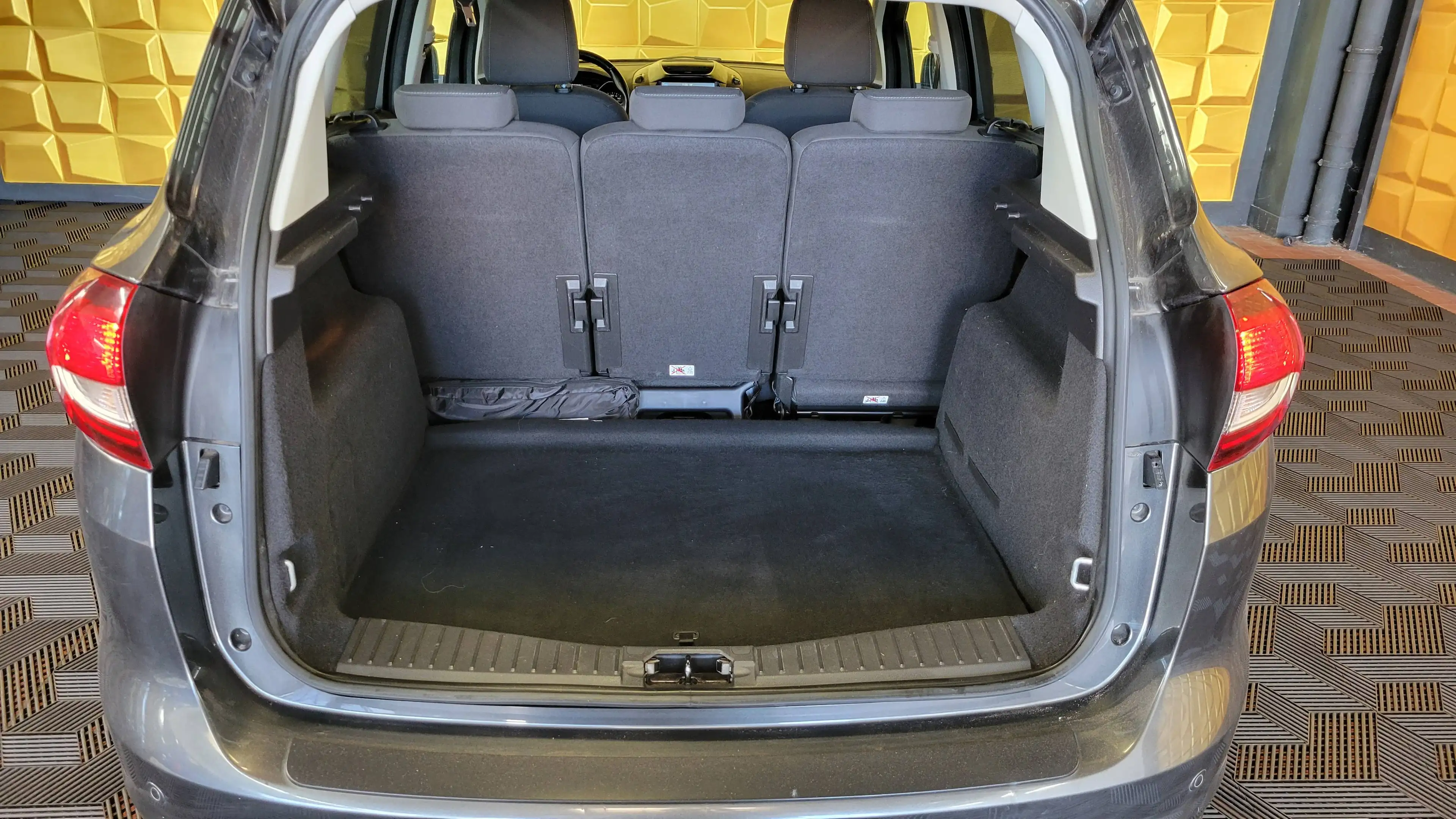 Ford C-Max C-Max 1.5 EcoBoost Start-Stop-System Aut. Titanium — photo 7