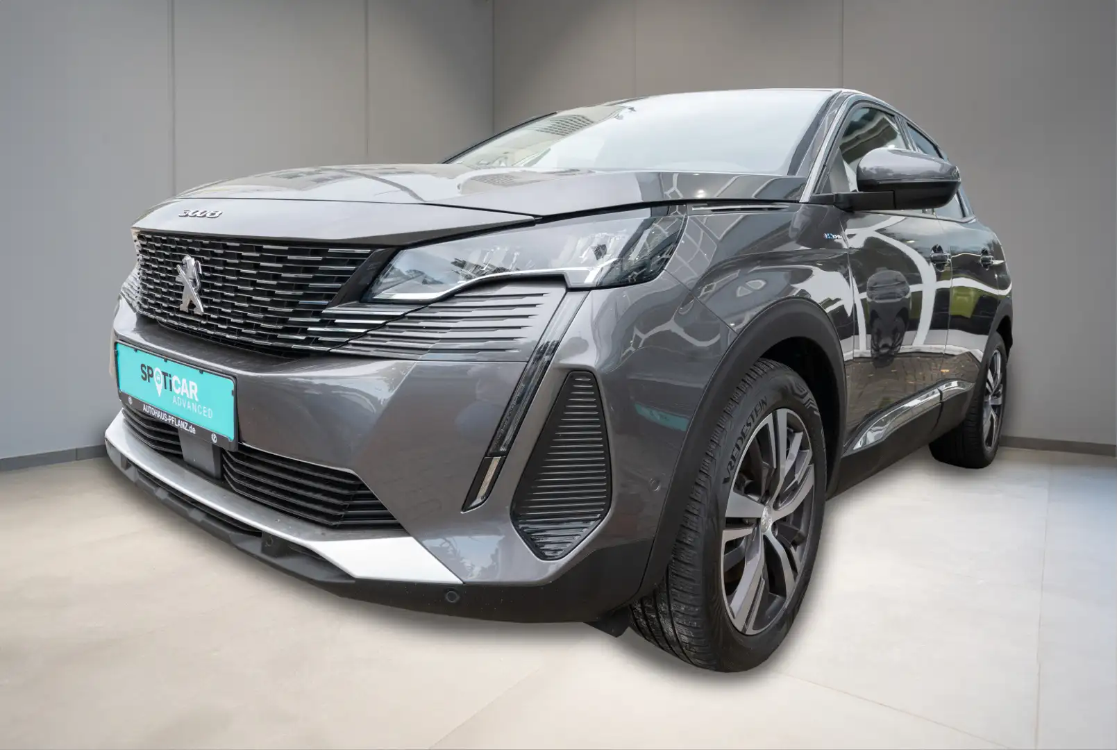 Peugeot 3008 Allure 1.6 Hybrid 225e-EAT8 Grijs - 1