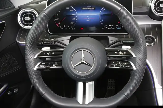 Mercedes-Benz C-Class view 13