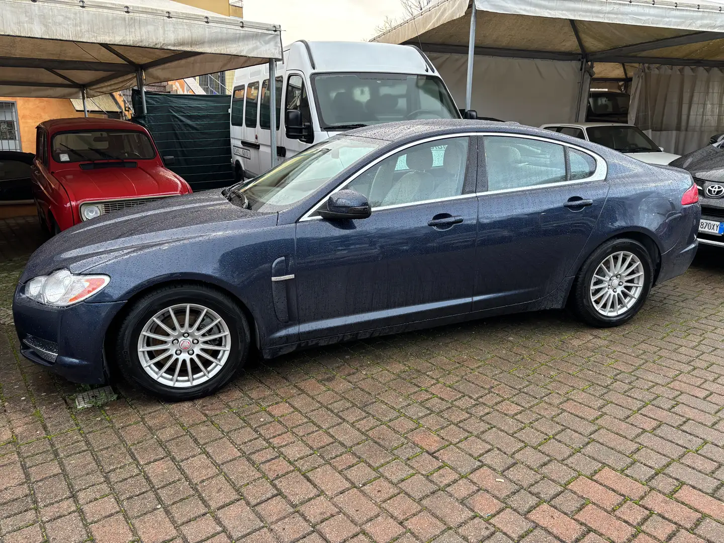 Jaguar XF 2.7d Premium Luxury auto - 1