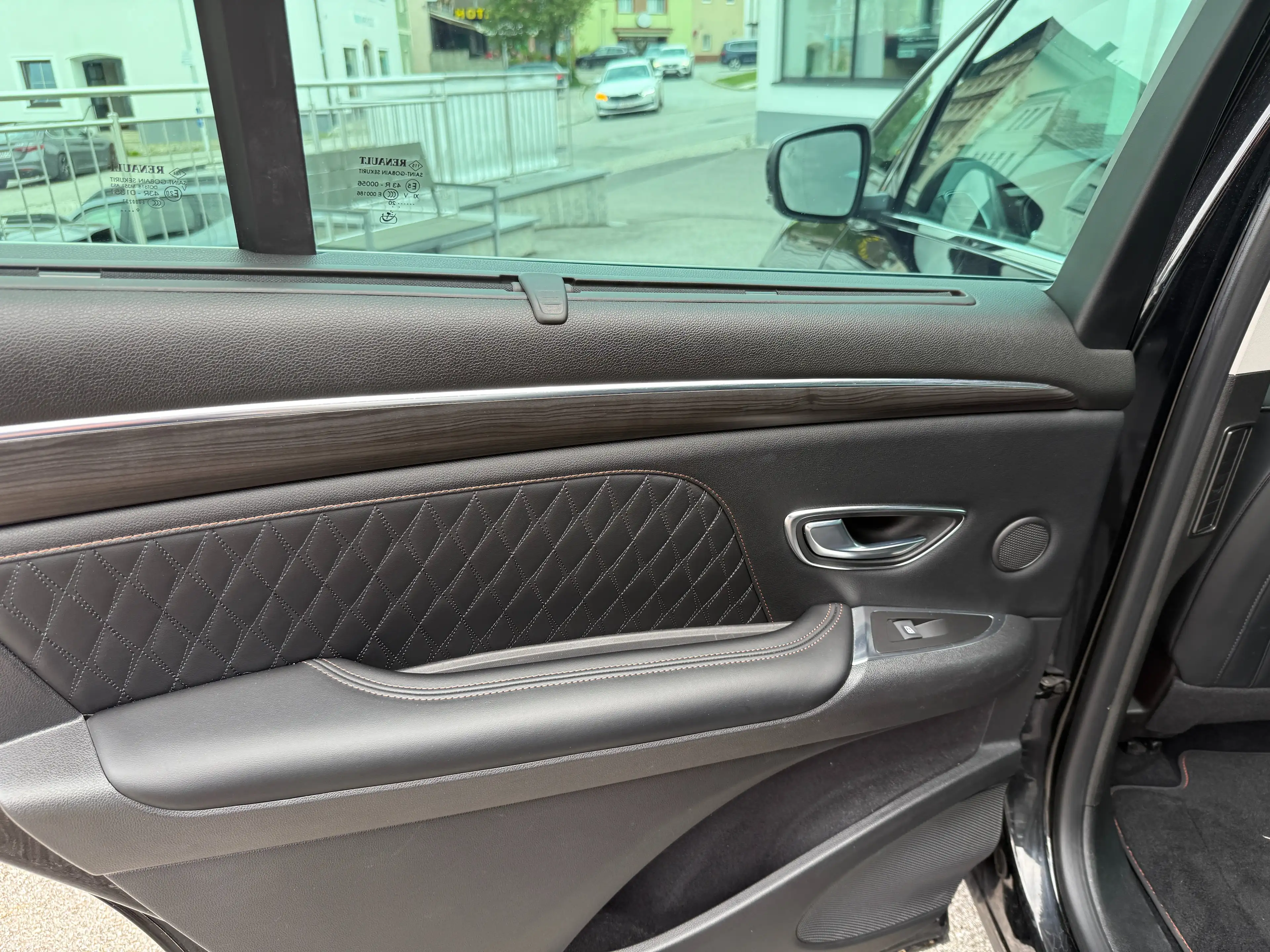 Renault Espace Initiale Paris Blue dCi 200 EDC — photo 13