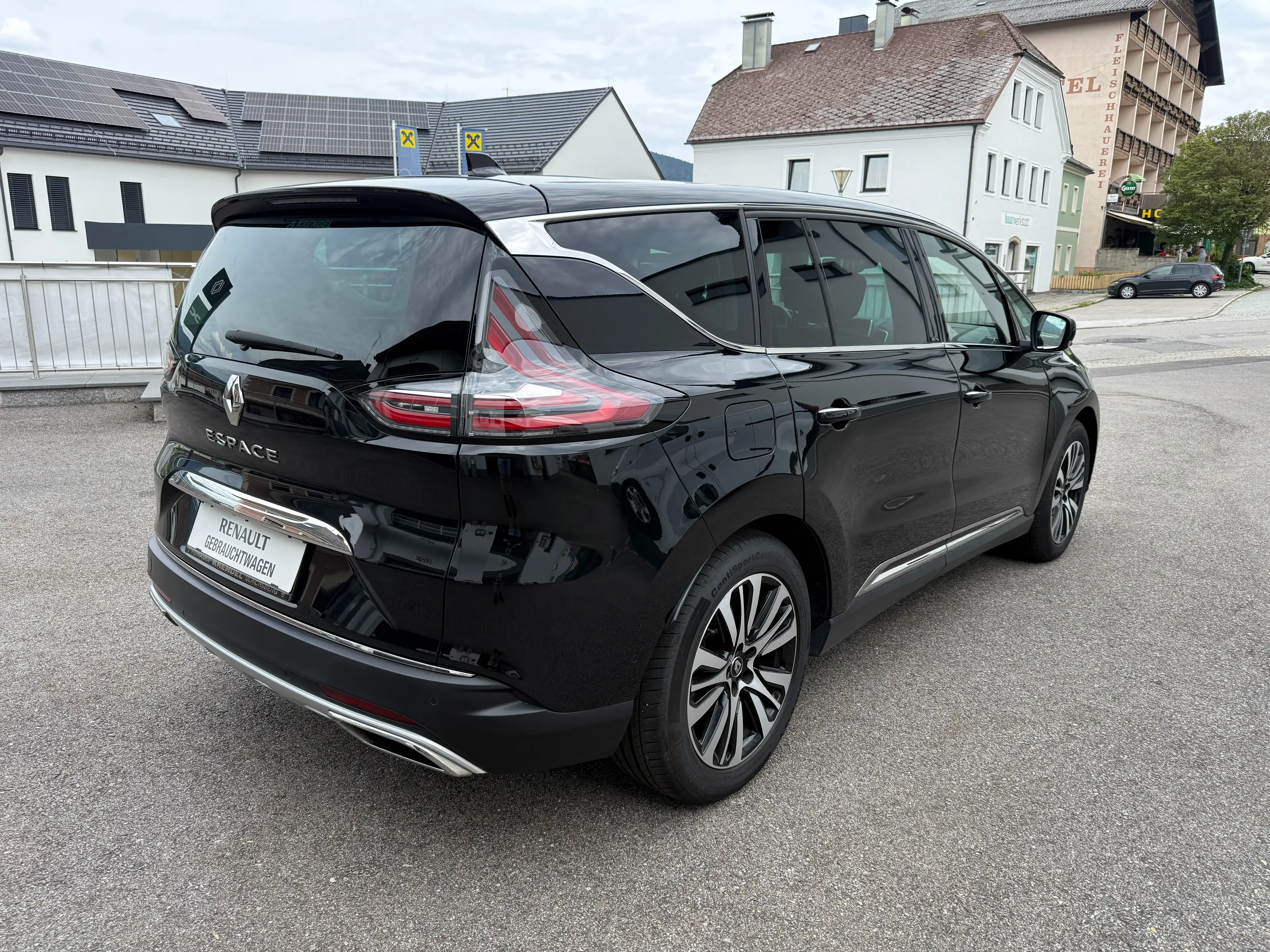 Renault Espace Initiale Paris Blue dCi 200 EDC — photo 4