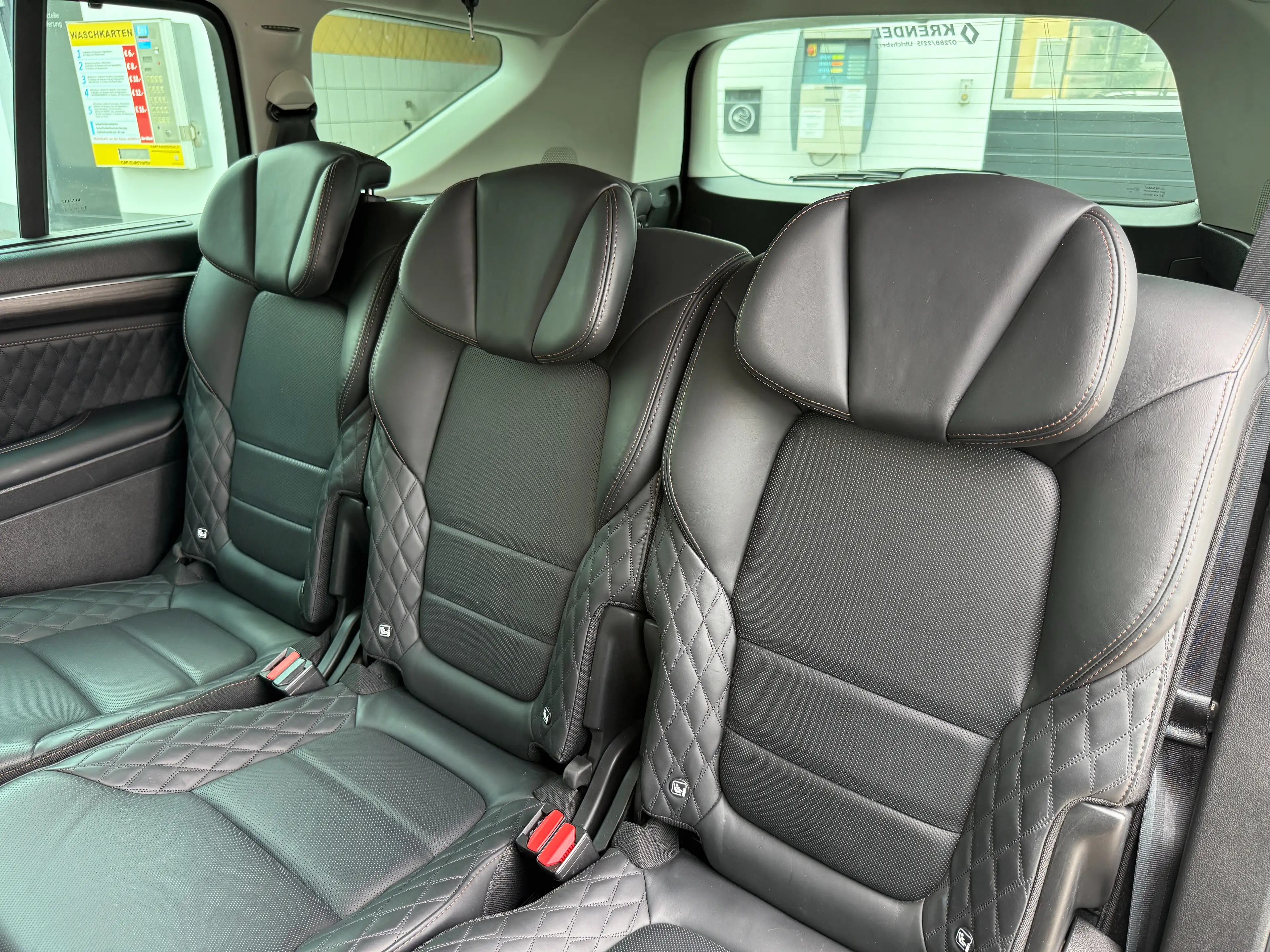 Renault Espace Initiale Paris Blue dCi 200 EDC — photo 14