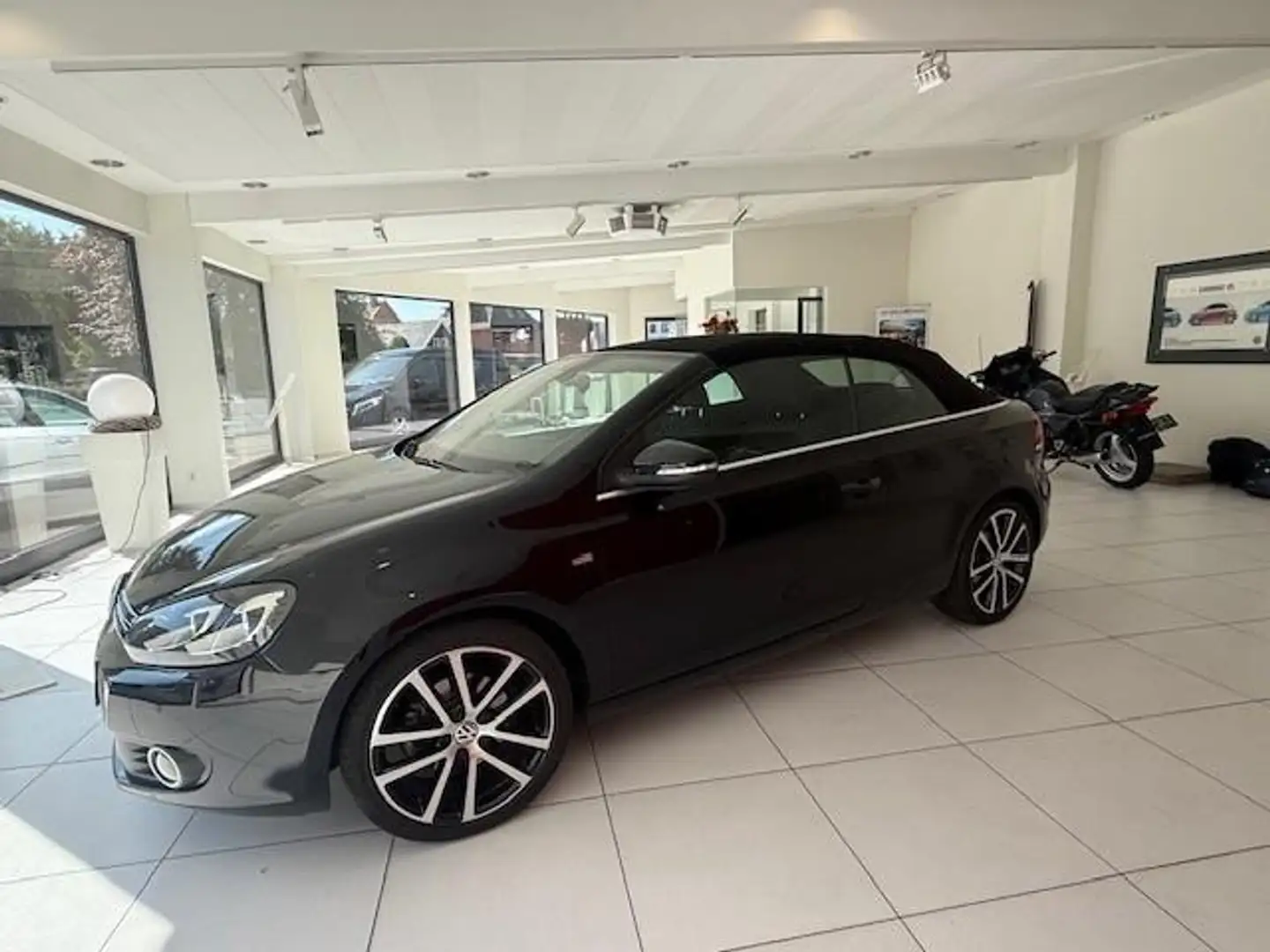 Volkswagen Golf Golf VI Cabriolet 1.2 TSI BMT Cup Schwarz - 1