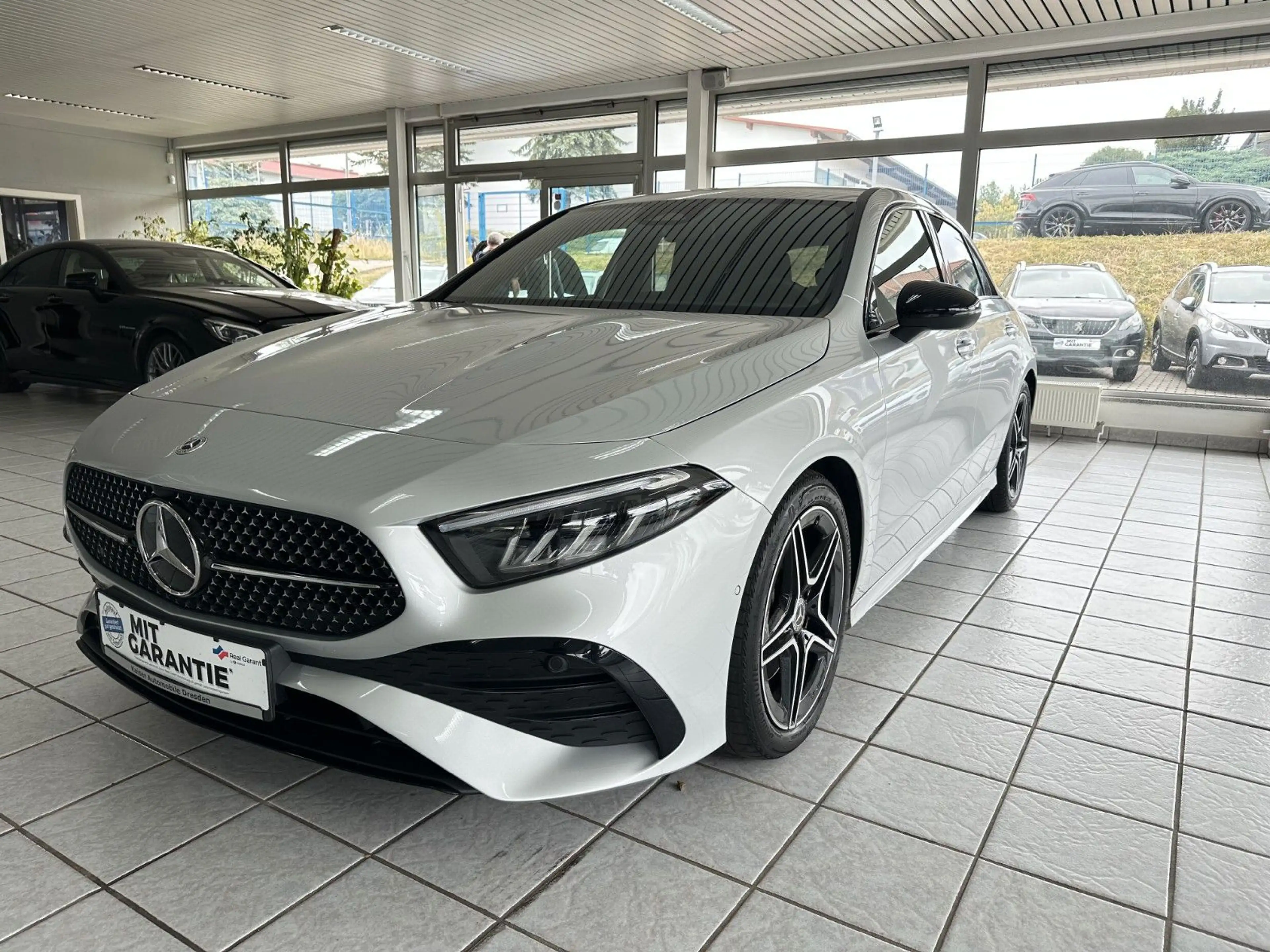 Mercedes-Benz A 220 4Matic*AMG-Line*SHZ*Key-less*LKA*DAB*Tempo