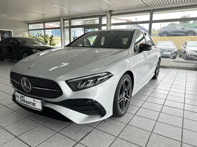 Mercedes-Benz A 220 4Matic*AMG Line*SHZ*Key less*LKA*DAB*Tempo