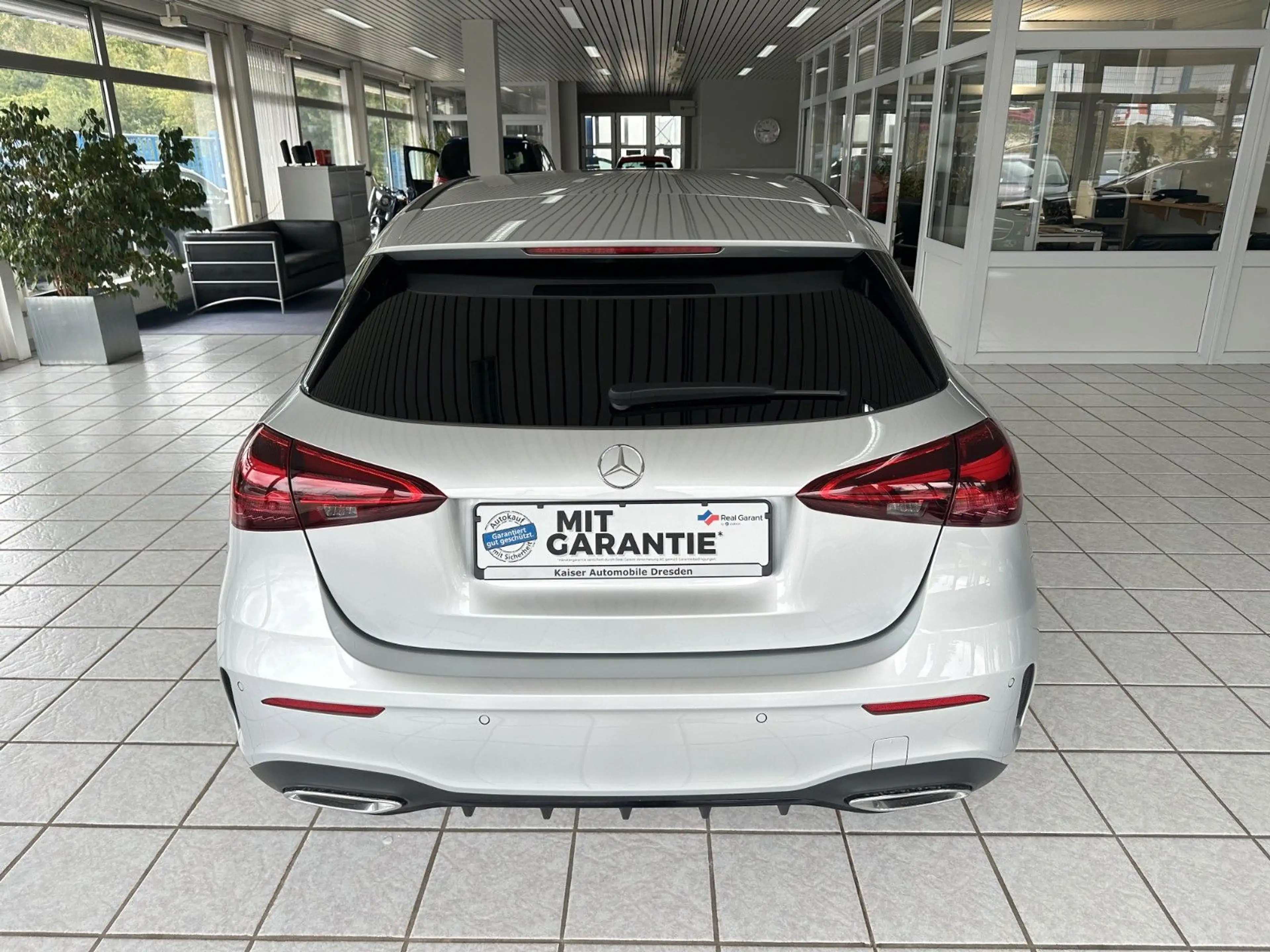 Mercedes-Benz A 220 4Matic*AMG-Line*SHZ*Key-less*LKA*DAB*Tempo — photo 6