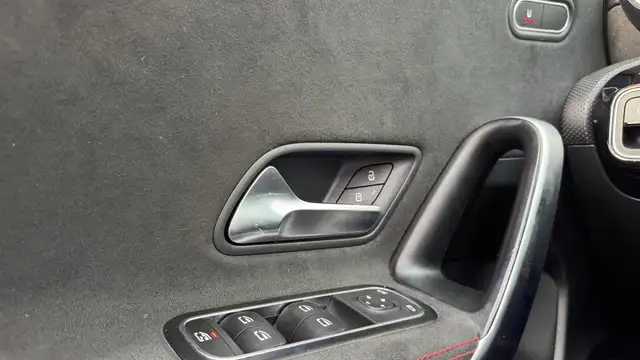 Mercedes-Benz A-Class view 18