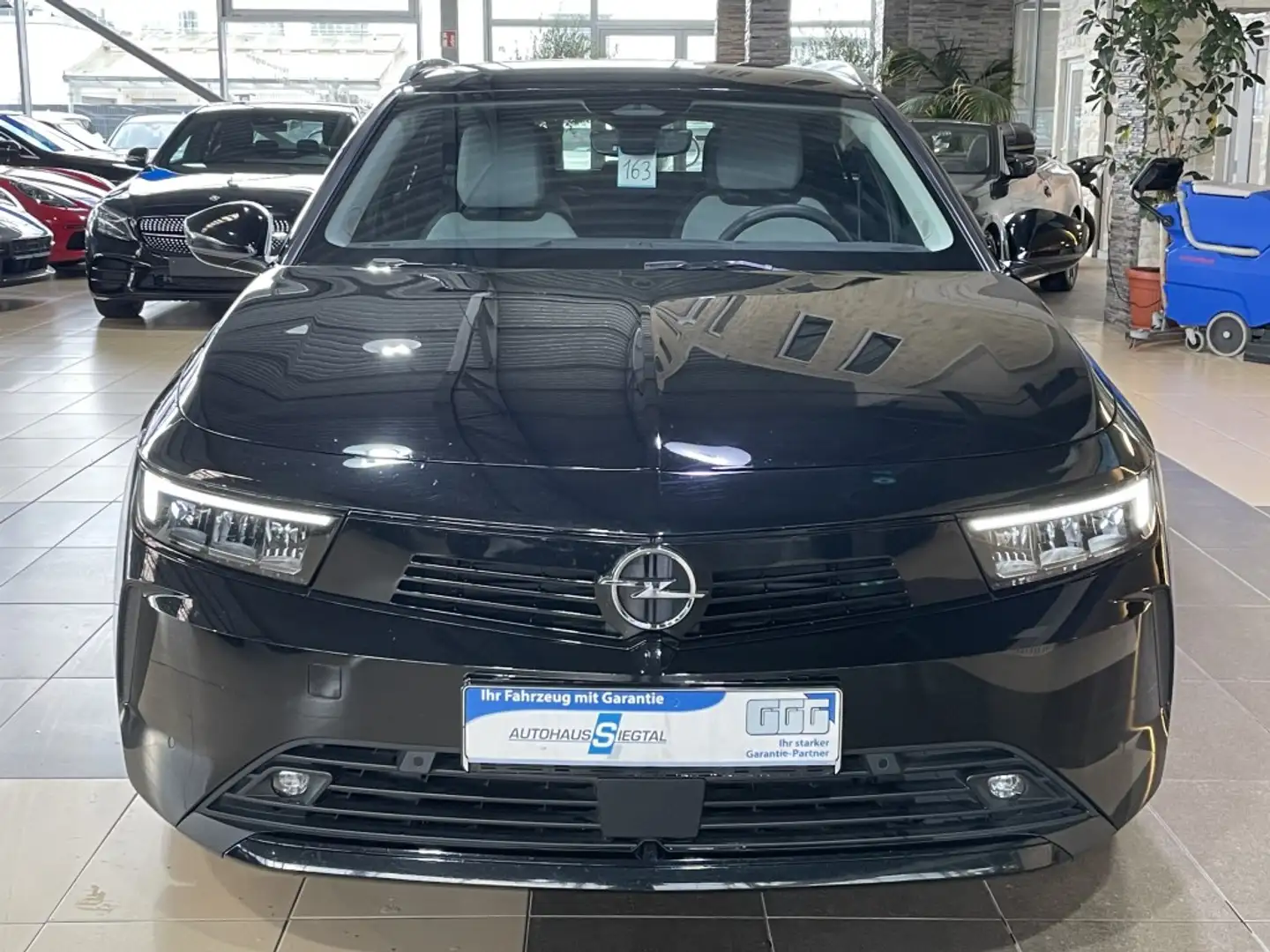Opel Astra Elegance Garantie LED Navi AHK ACC DAB SHZ Noir - 2