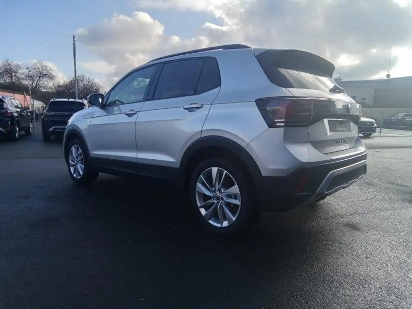 Volkswagen T-Cross Life 1.0 TSI 7-Gang-DSG 85 kW (116 PS), Automatik Silber - 2