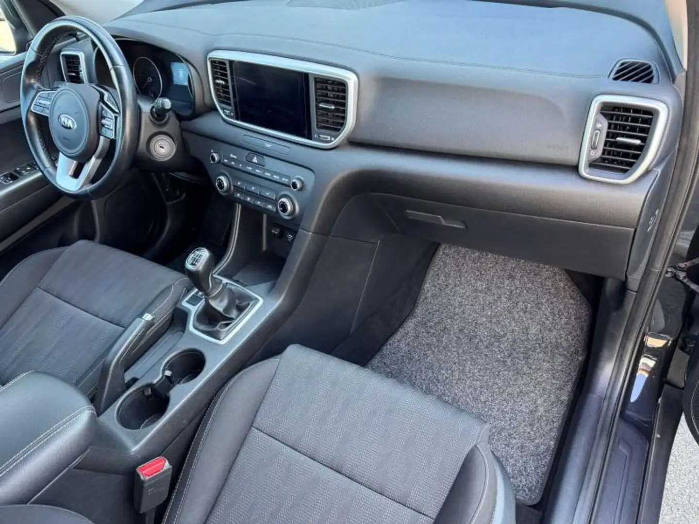 Kia Sportage More / 1.6 CDRI Noir - 2