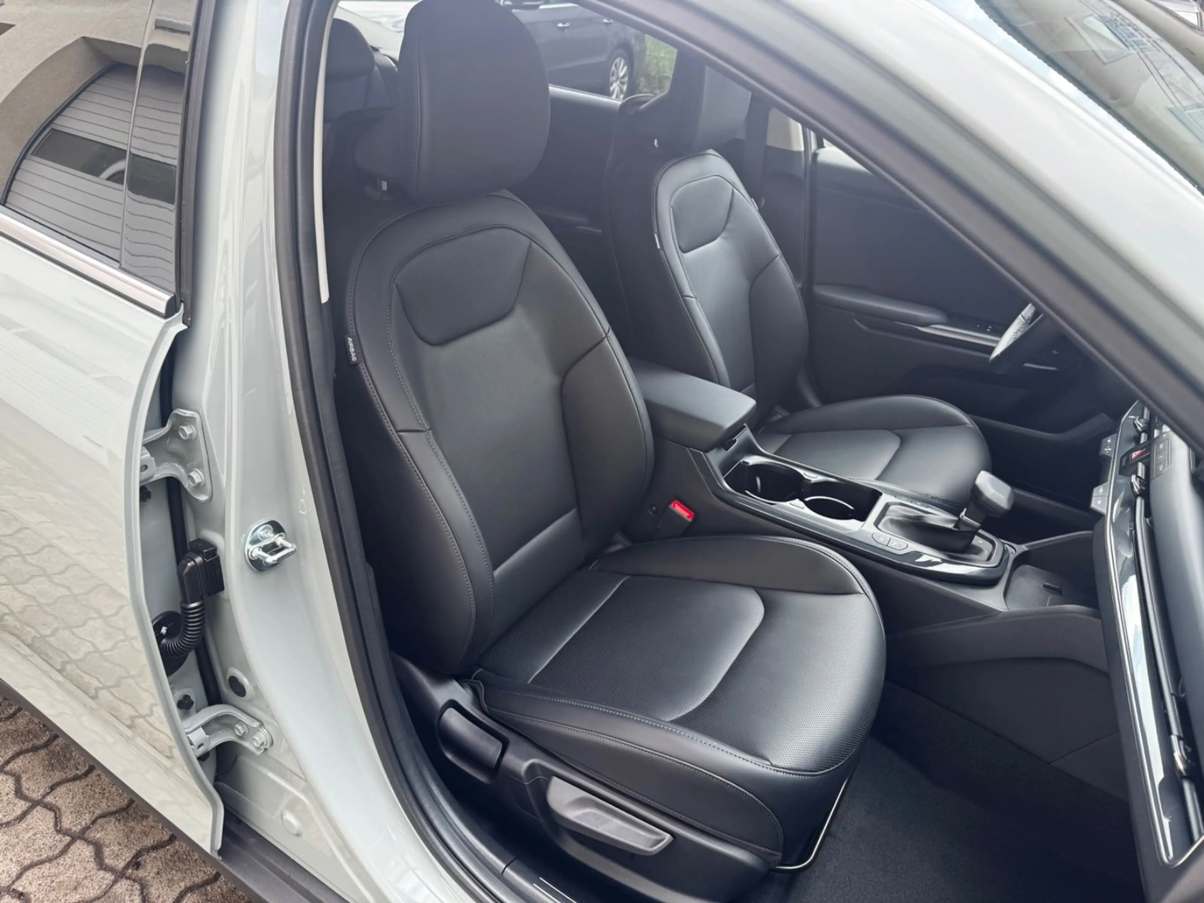Kia K4 1.6 T-GDI 132 kW Spirit — photo 18
