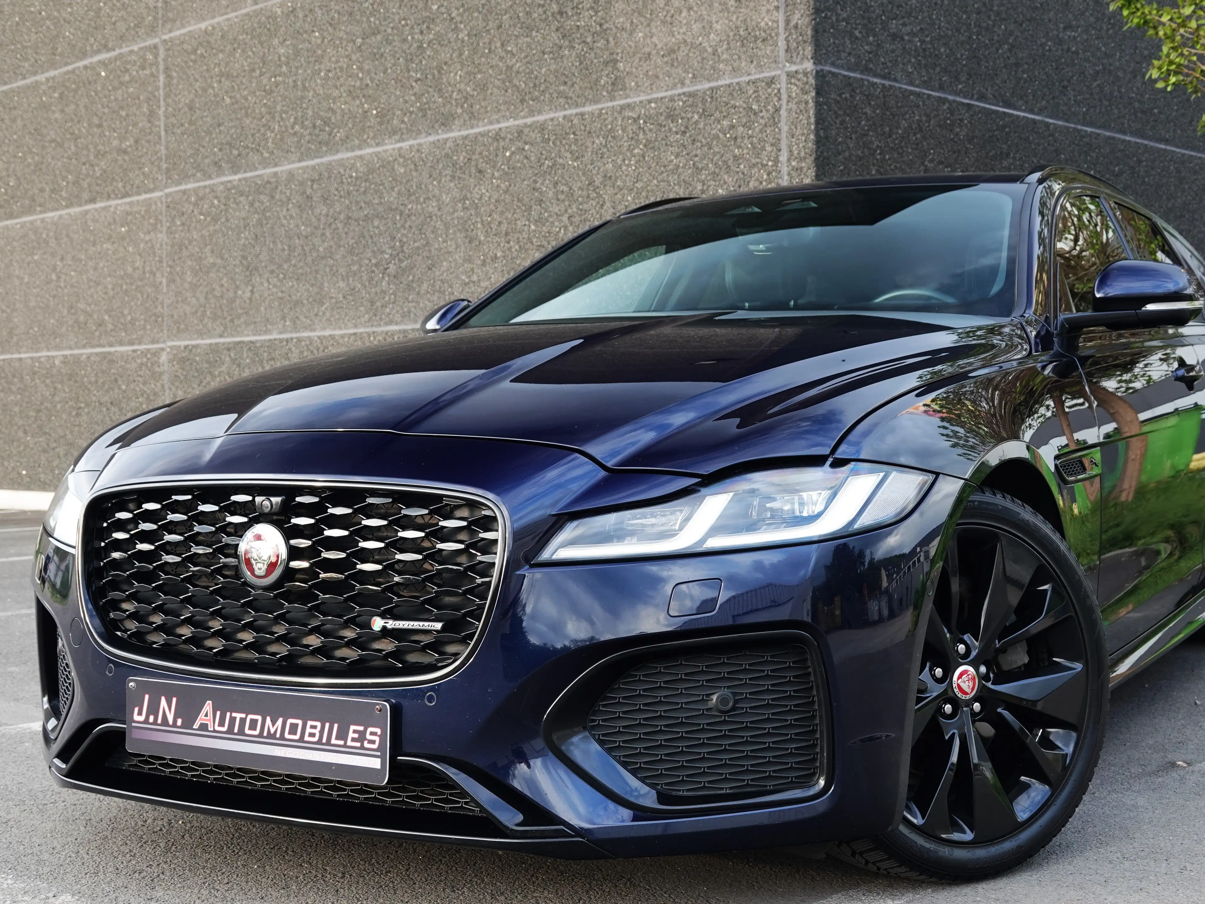 Jaguar XF Sportbrake 2.0 D MHEV D200 R-Dynamic Cam 360 PANO — photo 4