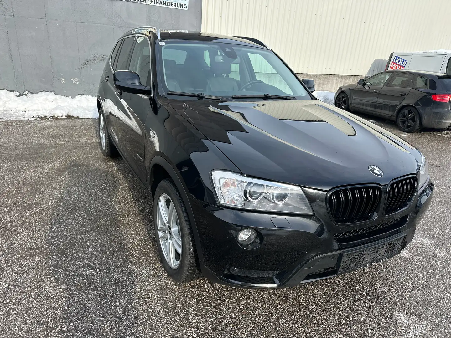 BMW X3 xDrive 20 d Pickerl 4/2026 Schwarz - 1