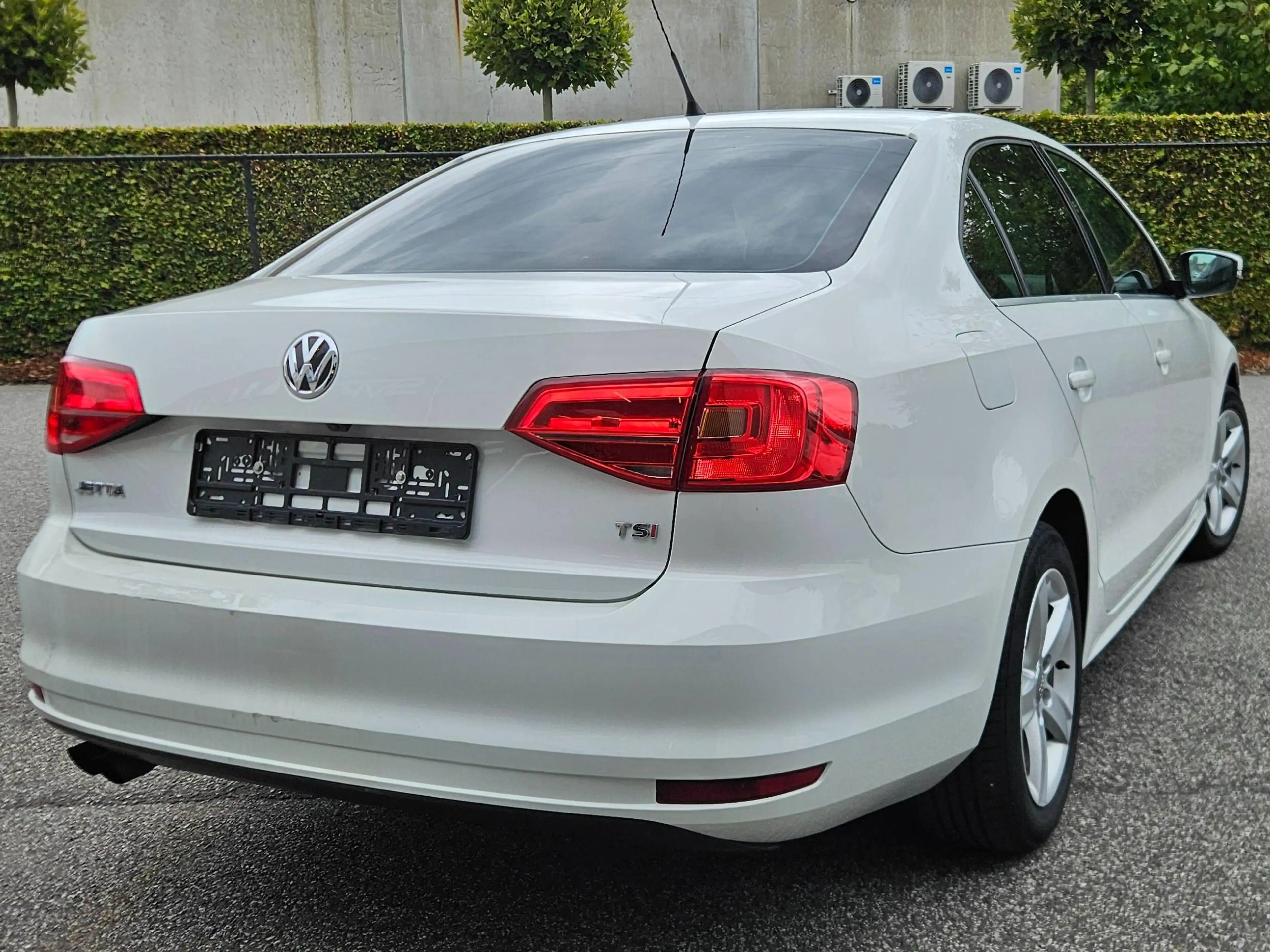 Volkswagen Jetta Jetta 1.4 TSI Sportline DSG — photo 2