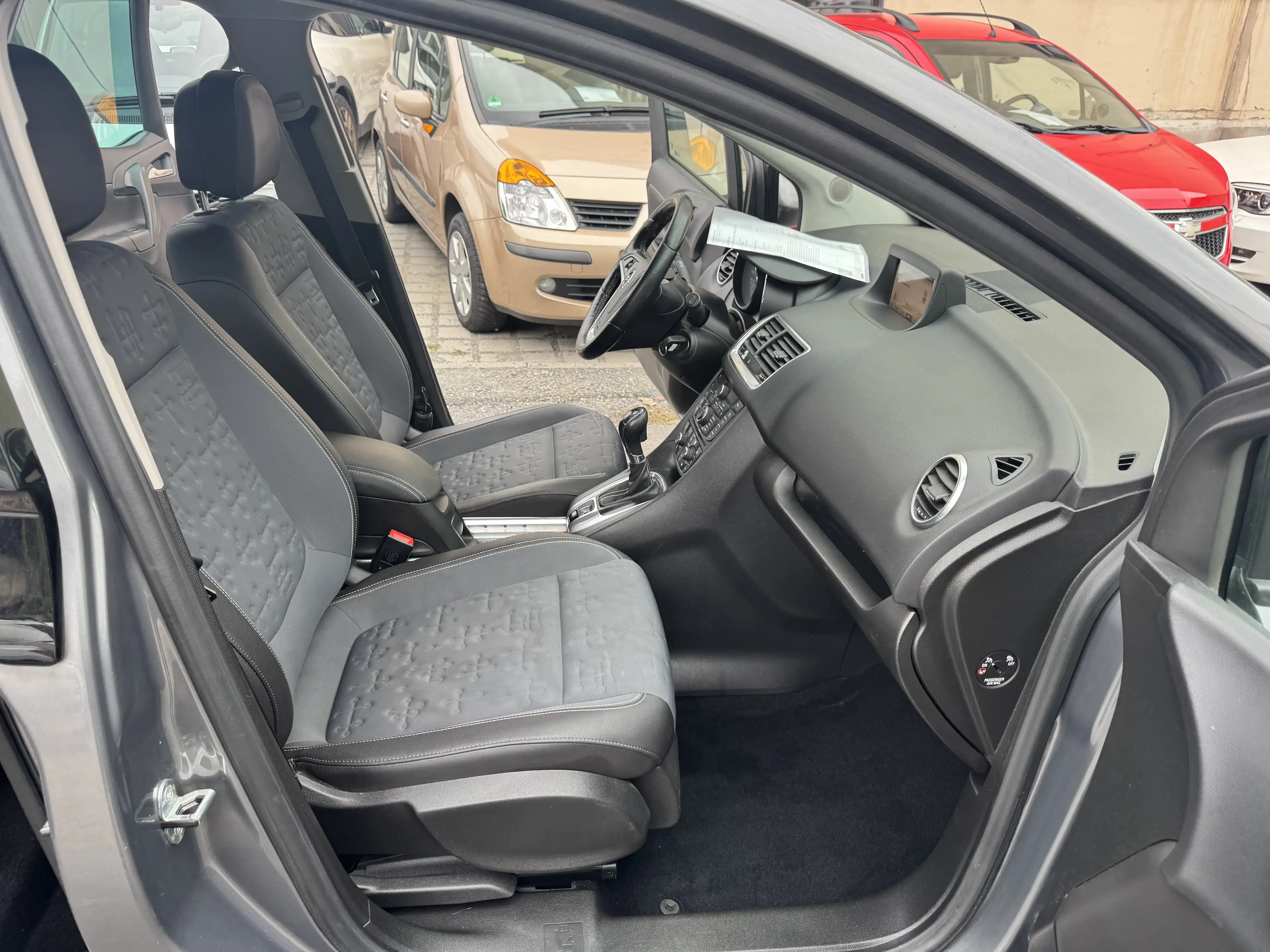 Opel Meriva Innovation/Kamera/Navi/Temp/SHZ/LHZ/Klima/Alu — photo 14