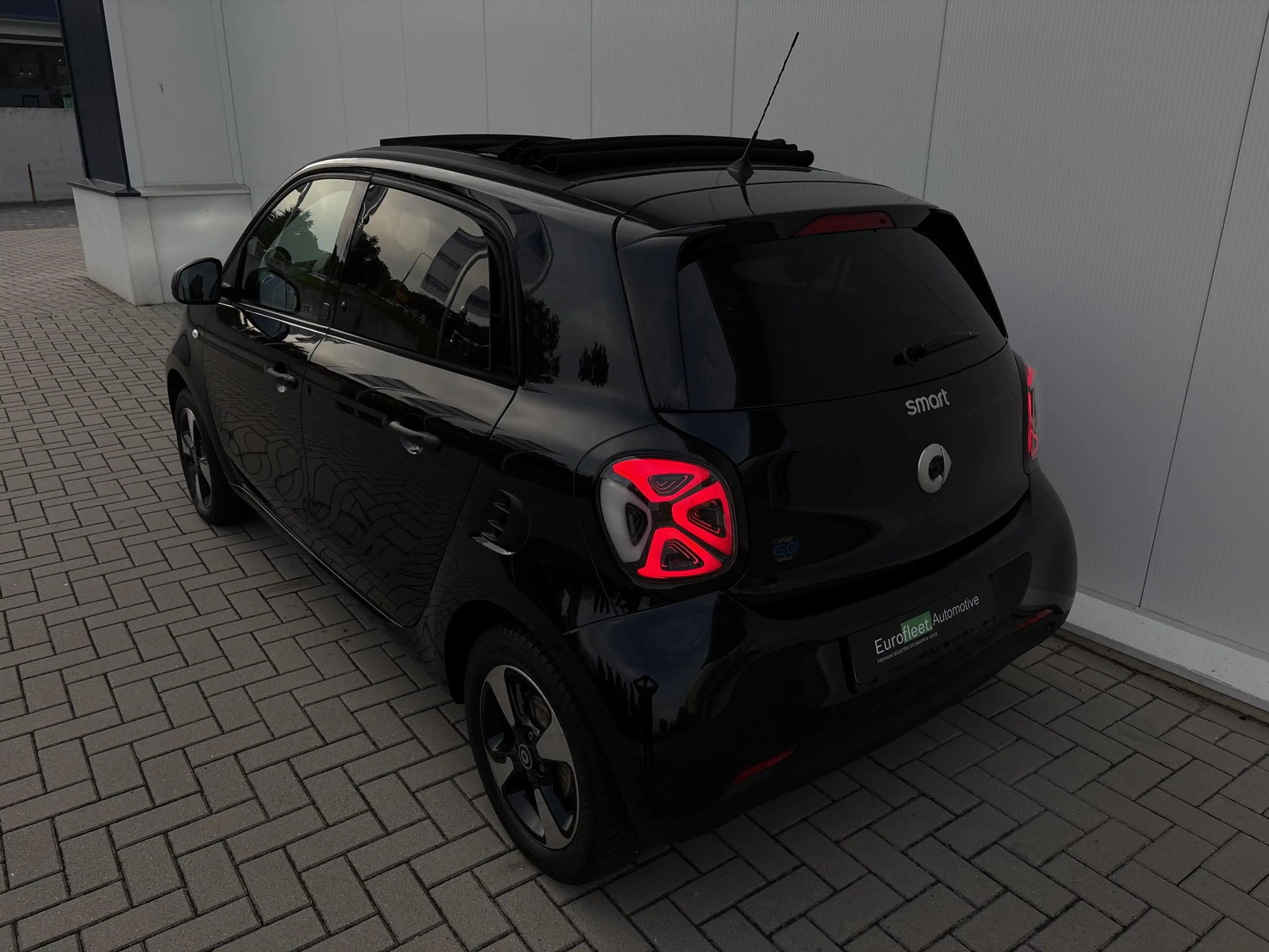 smart forFour EQ 18 kWh | CABRIO | JBL Audio | nieuw model | 4x — photo 9