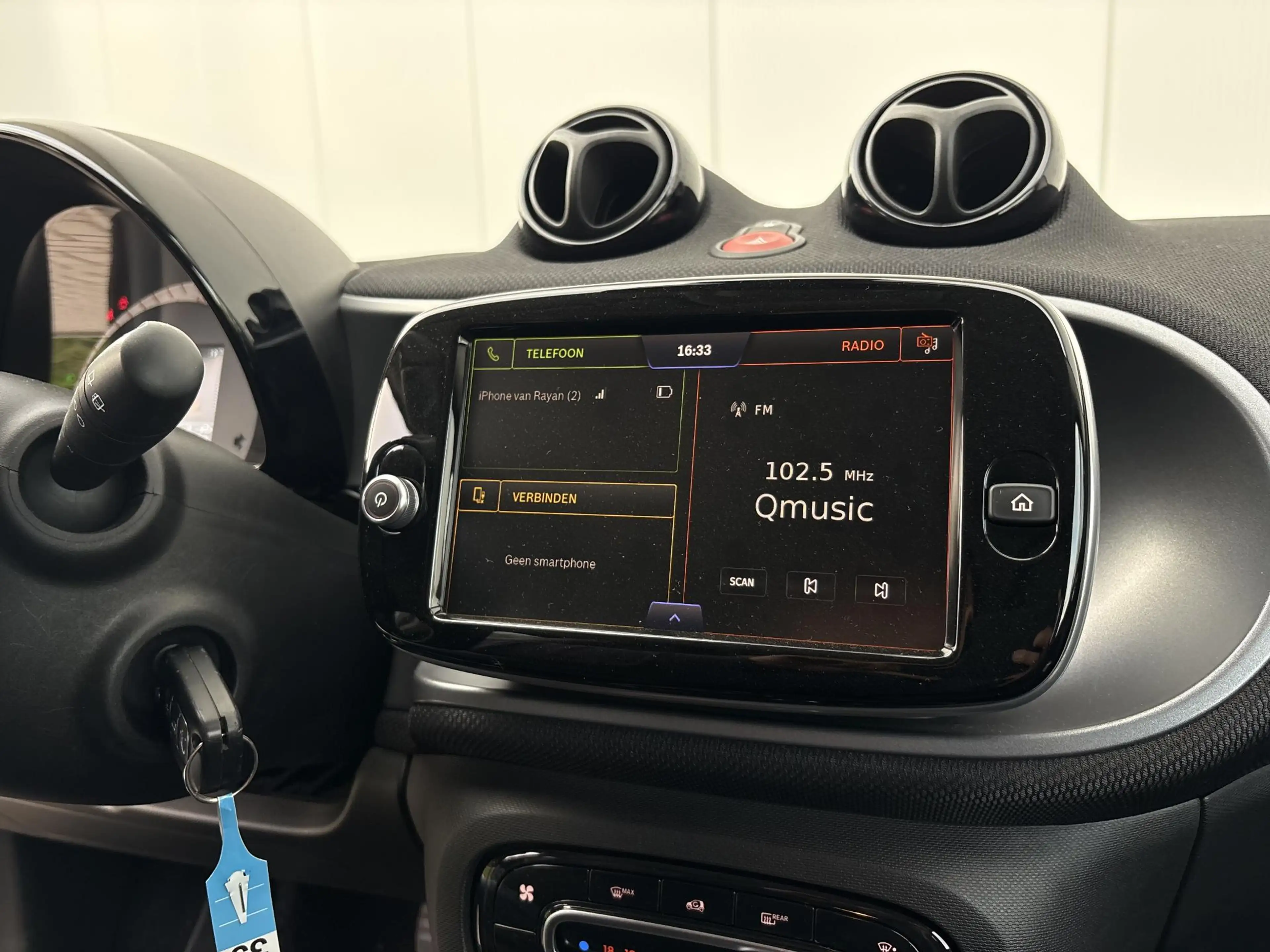 smart forFour EQ 18 kWh | CABRIO | JBL Audio | nieuw model | 4x — photo 15