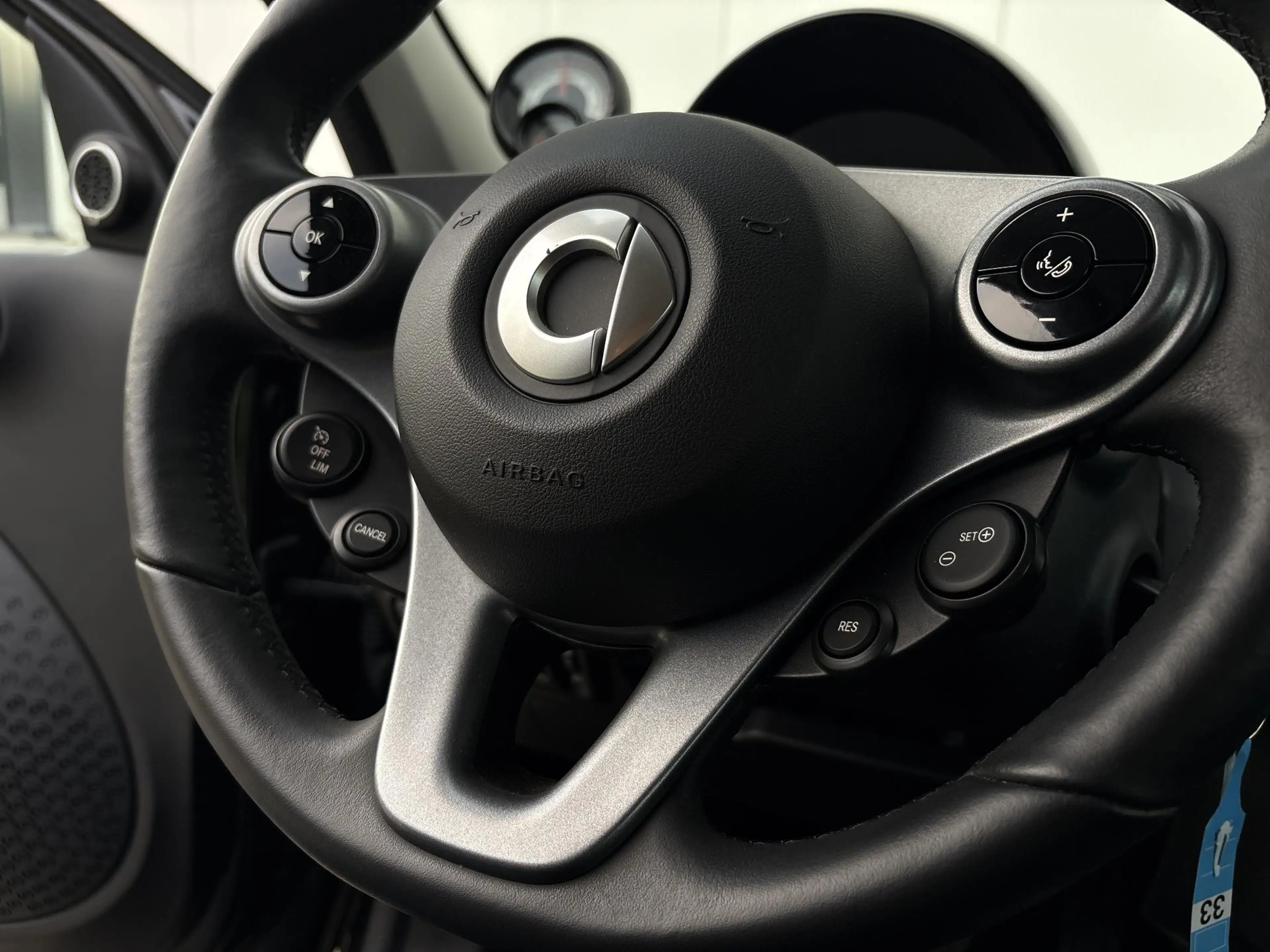 smart forFour EQ 18 kWh | CABRIO | JBL Audio | nieuw model | 4x — photo 12